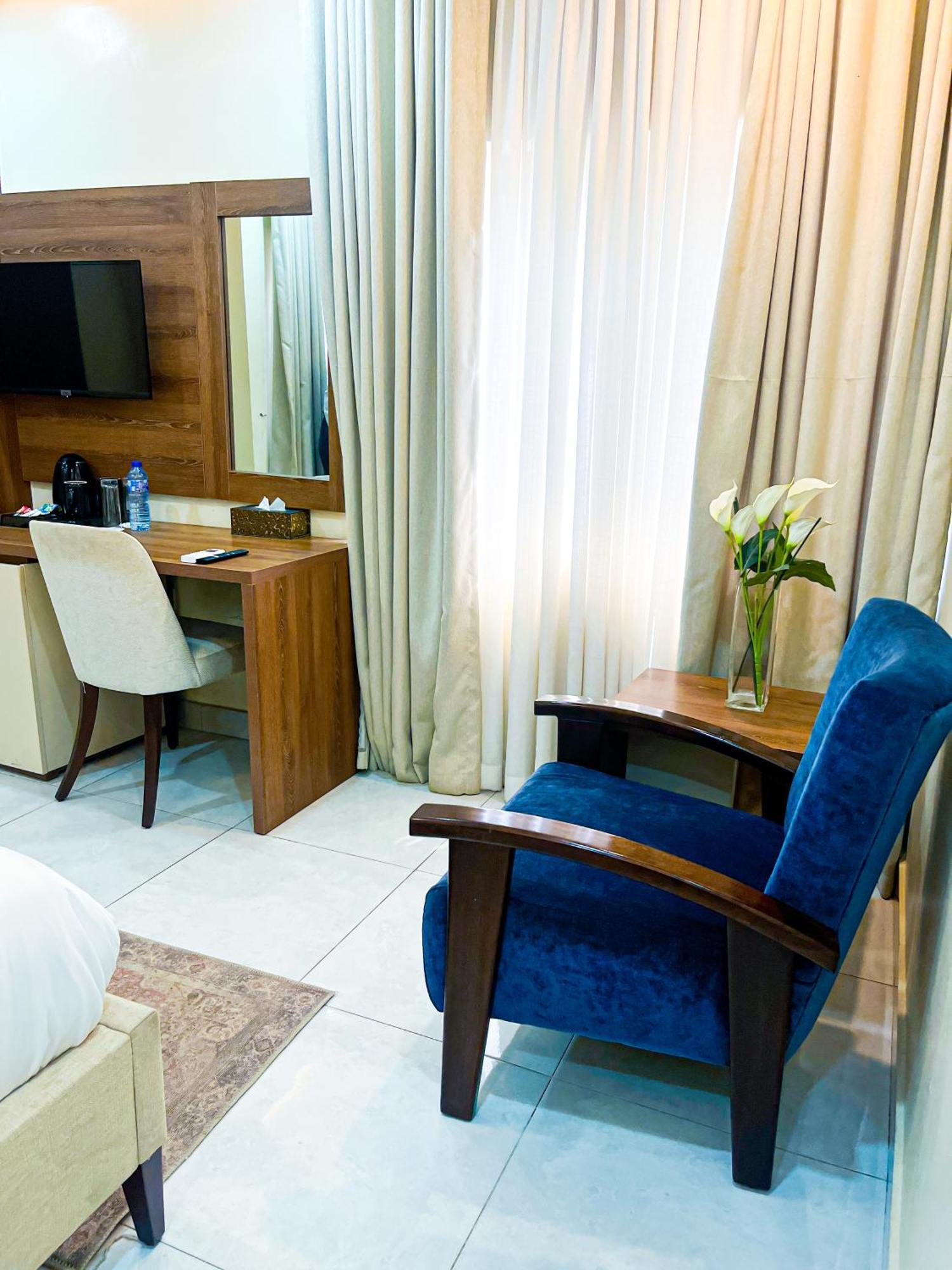 Plush Hotel,Abuja Eksteriør bilde