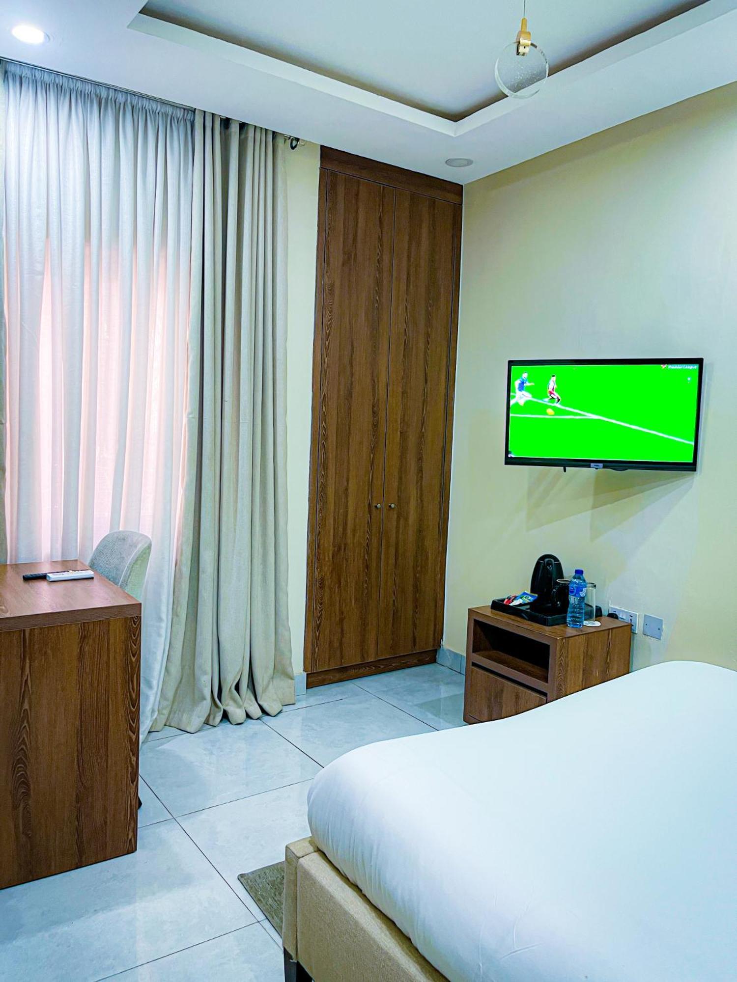 Plush Hotel,Abuja Eksteriør bilde